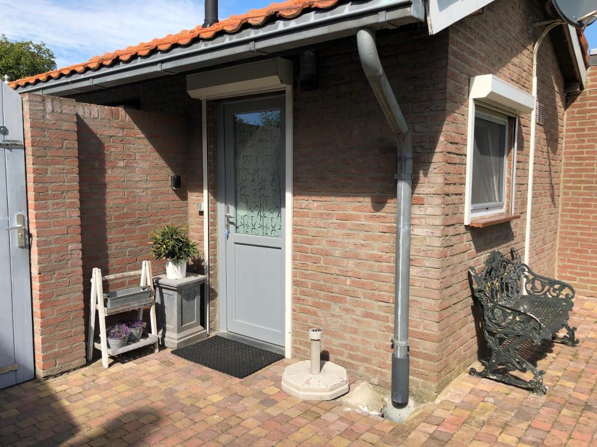 Slapen Bij De Zeeuwse Lala Bed and Breakfast IJzendijke Eksteriør billede
